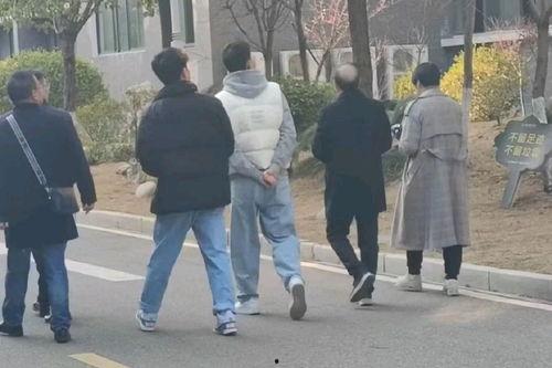 昆明某网红吃瓜事件,一场网络舆论的风暴与反思 第1张 昆明某网红吃瓜事件,一场网络舆论的风暴与反思 第1张